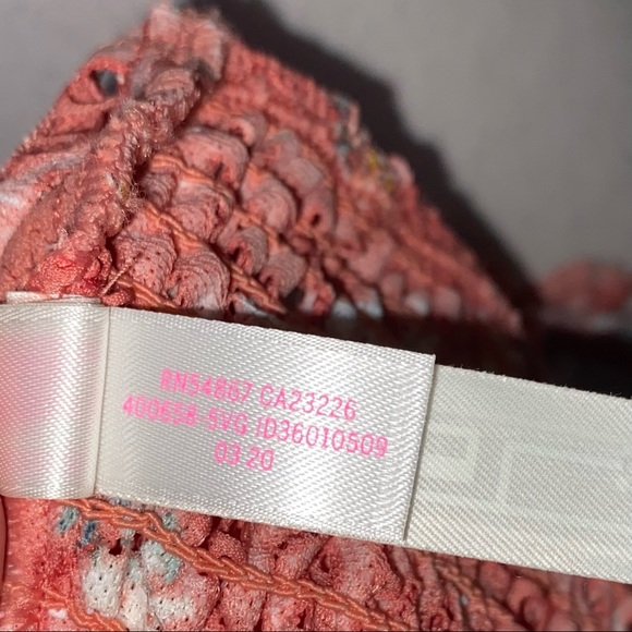 *SOLD* Victoria’s Secret PINK Daisy Floral Lace Coral Longline Bralette Large - Picture 7 of 9